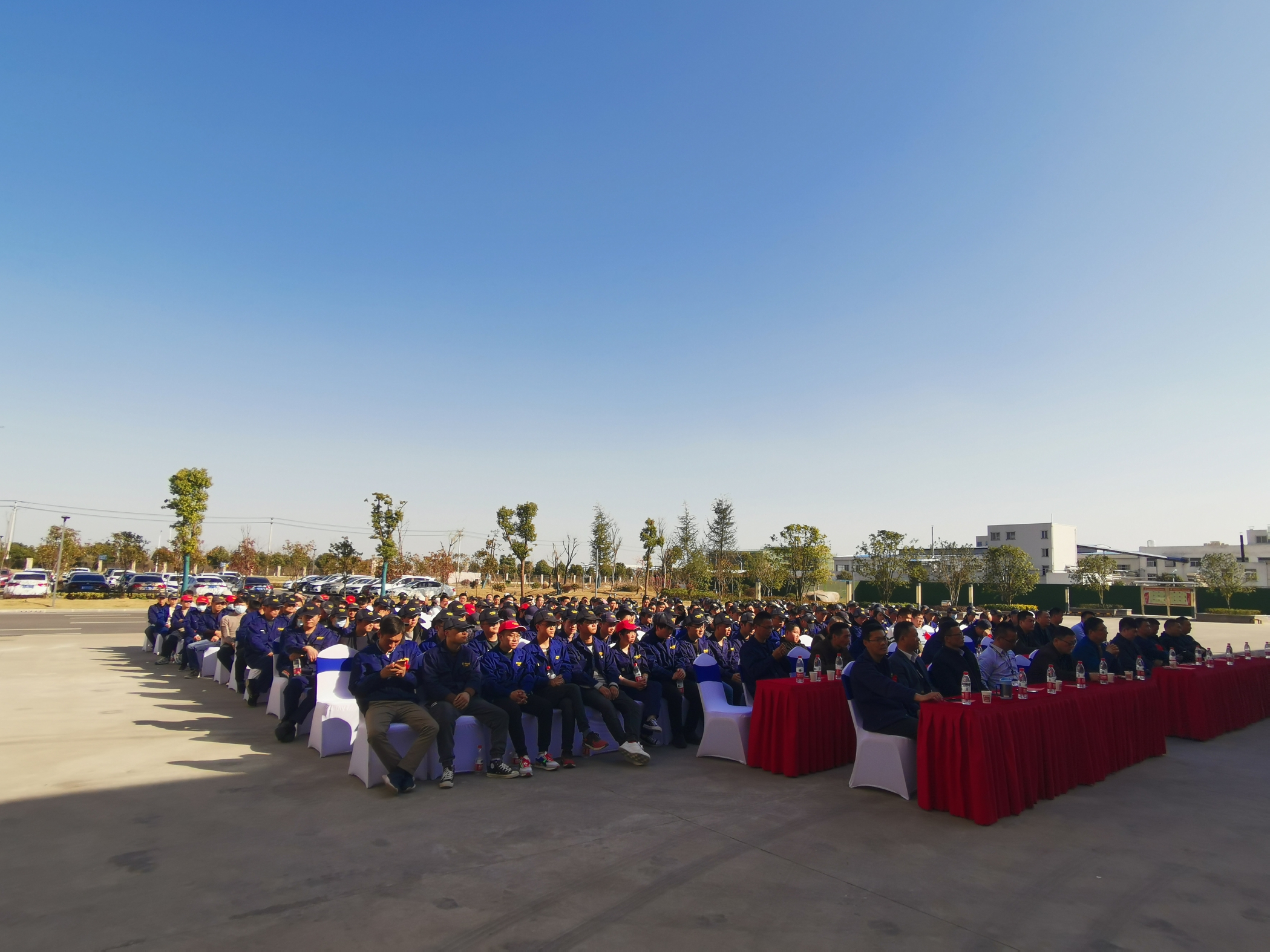 “LET WE START WITH POWERFUL START AFTER NEW YEAR” 2020 Yongcheng Company Outstanding Employees Recognition Conference ended successfully